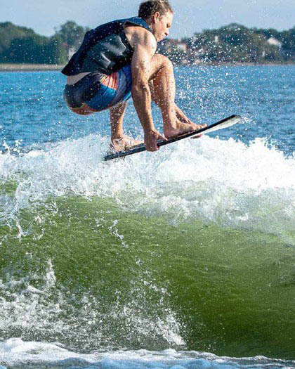 Liquid Force-wake-surf-edge-2020-Action Liquid Force-wake-surf-edge-2020-Action