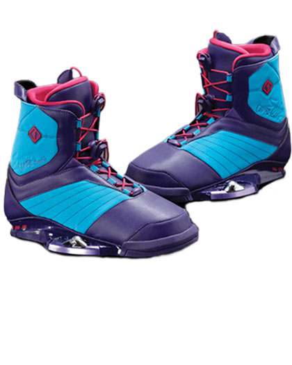 CWB Ember Womens Wakeboard Boots (LG9-10) 2013 CLOSEOUT CWB Ember Womens Wakeboard Boots (LG9-10) 2013 CLOSEOUT